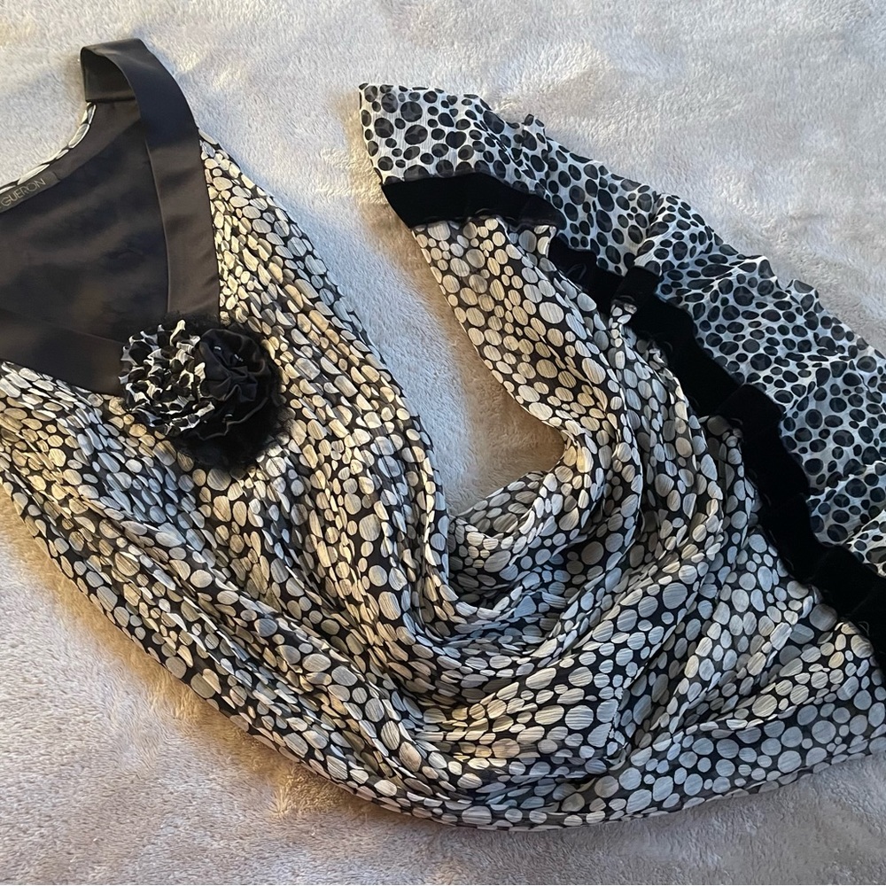 Sari Gueron Silk Dress - Classic Black + Ivory for any occasion